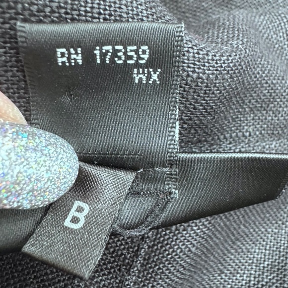 COMPANY ELLEN TRACY BLACK LINEN QUARTER ZIP TOP - Picture 11 of 12